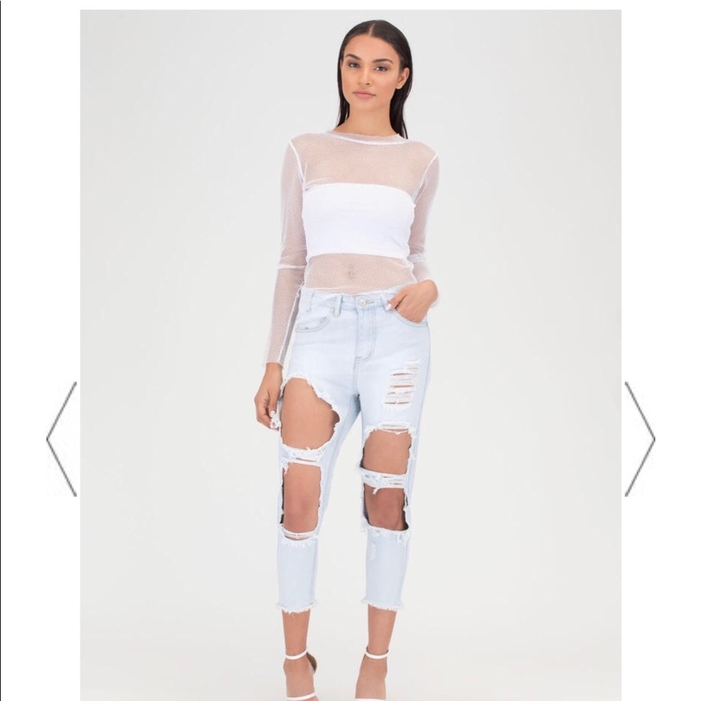 Fray Cropped Boyfriend Jeans - Picture 3 of 5